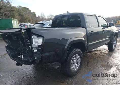 2018 Toyota Tacoma Sr5 V6 z USA, uszkodzony, nr VIN 5TFCZ5AN5JX163360